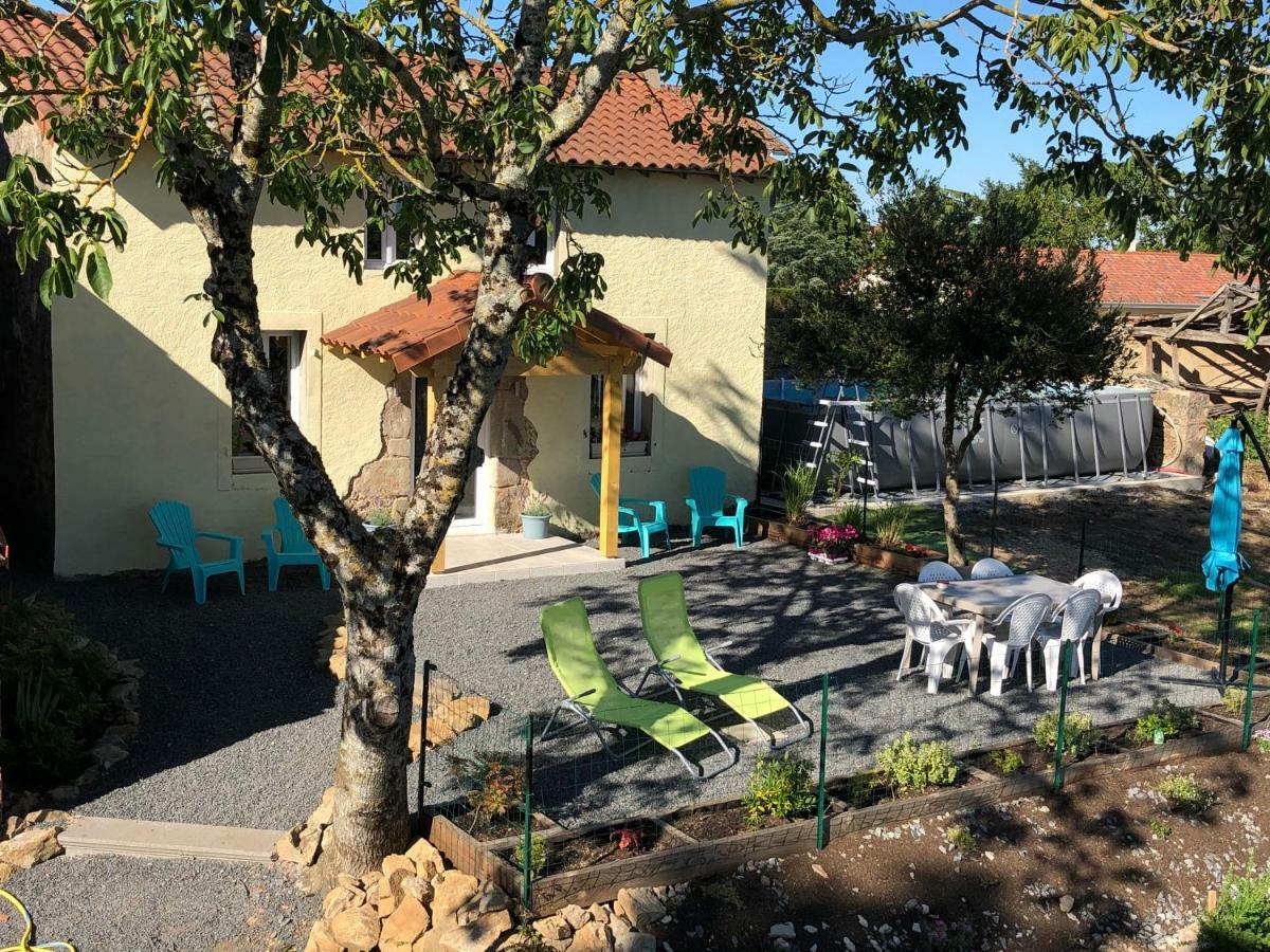 The Walnut Tree Gite Le Dorat Экстерьер фото